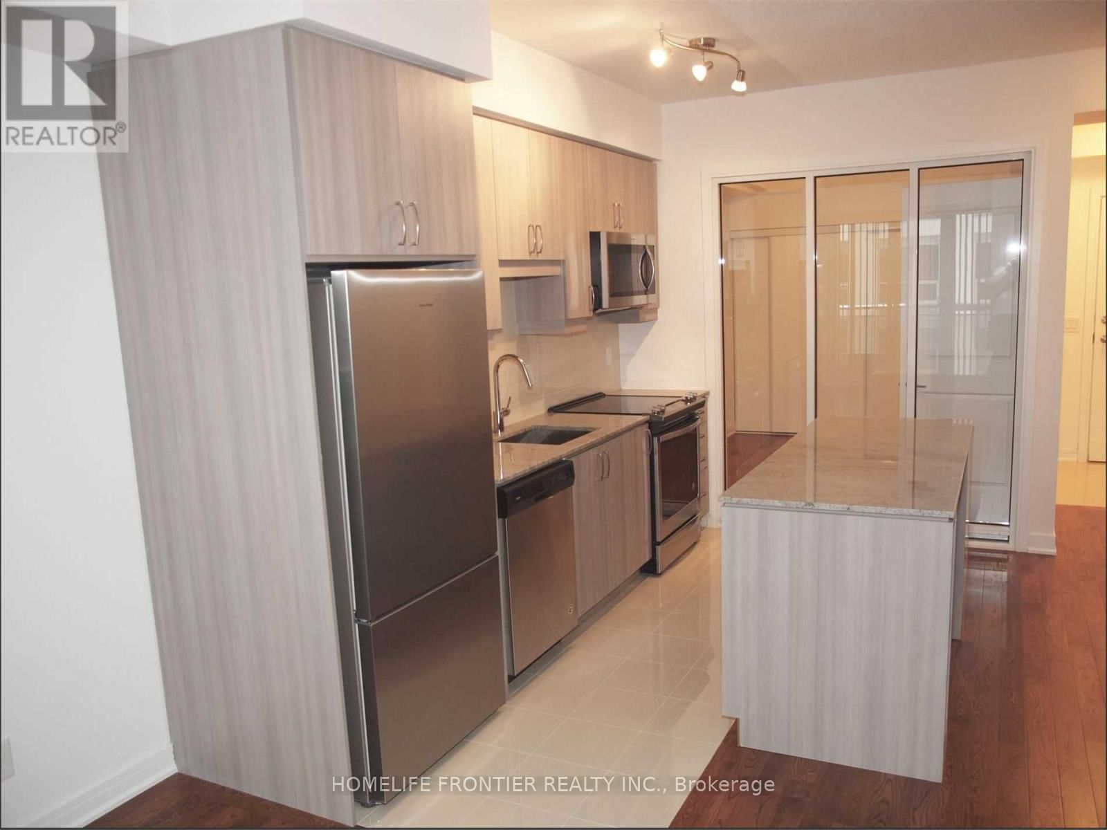 9191 SW Yonge Street SW, Unit 512 - Photo 7
