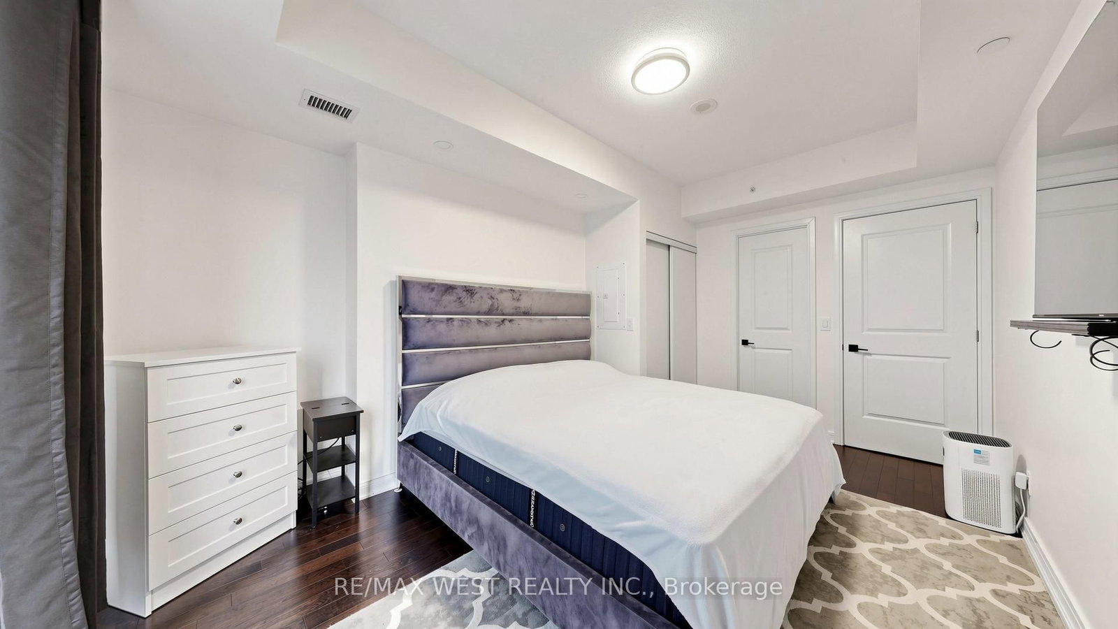 9191 Yonge Street, Unit 609 - Photo 24