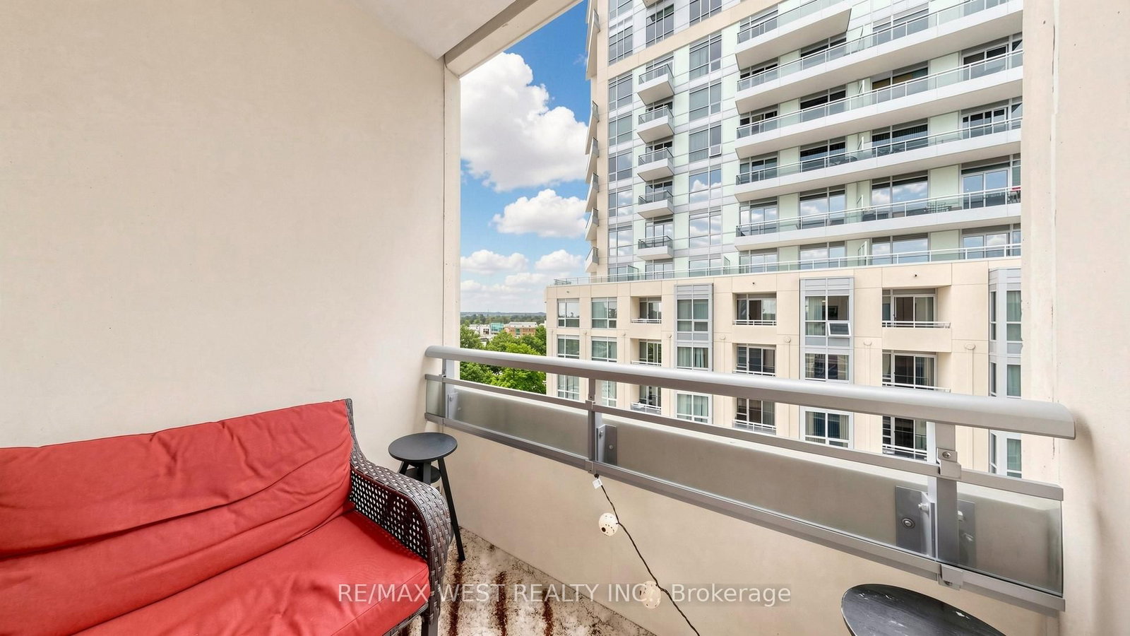 9191 Yonge Street, Unit 609 - Photo 33
