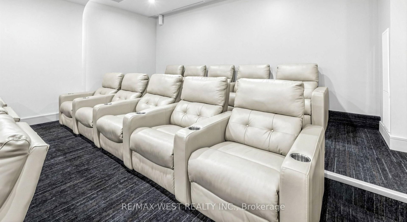 9191 Yonge Street, Unit 609 - Photo 46