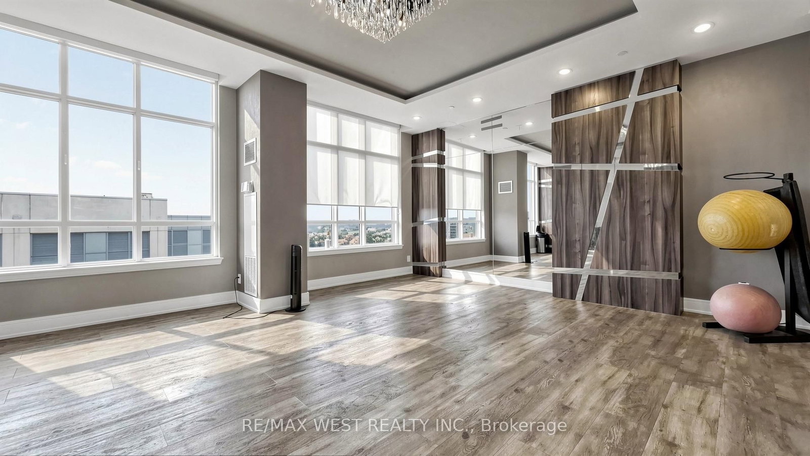 9191 Yonge Street, Unit 609 - Photo 48