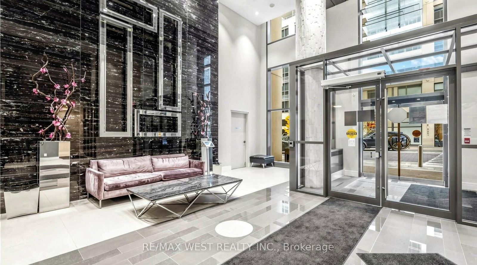 9191 Yonge Street, Unit 609 - Photo 6