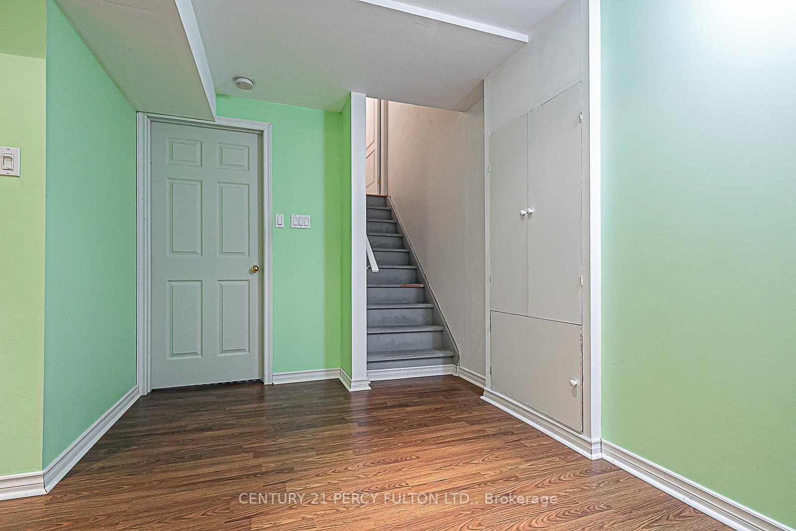 23 Princess Diana Drive - Photo 30