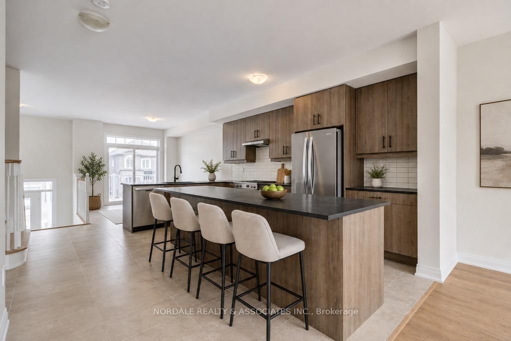 187 Seguin Street - Photo 5
