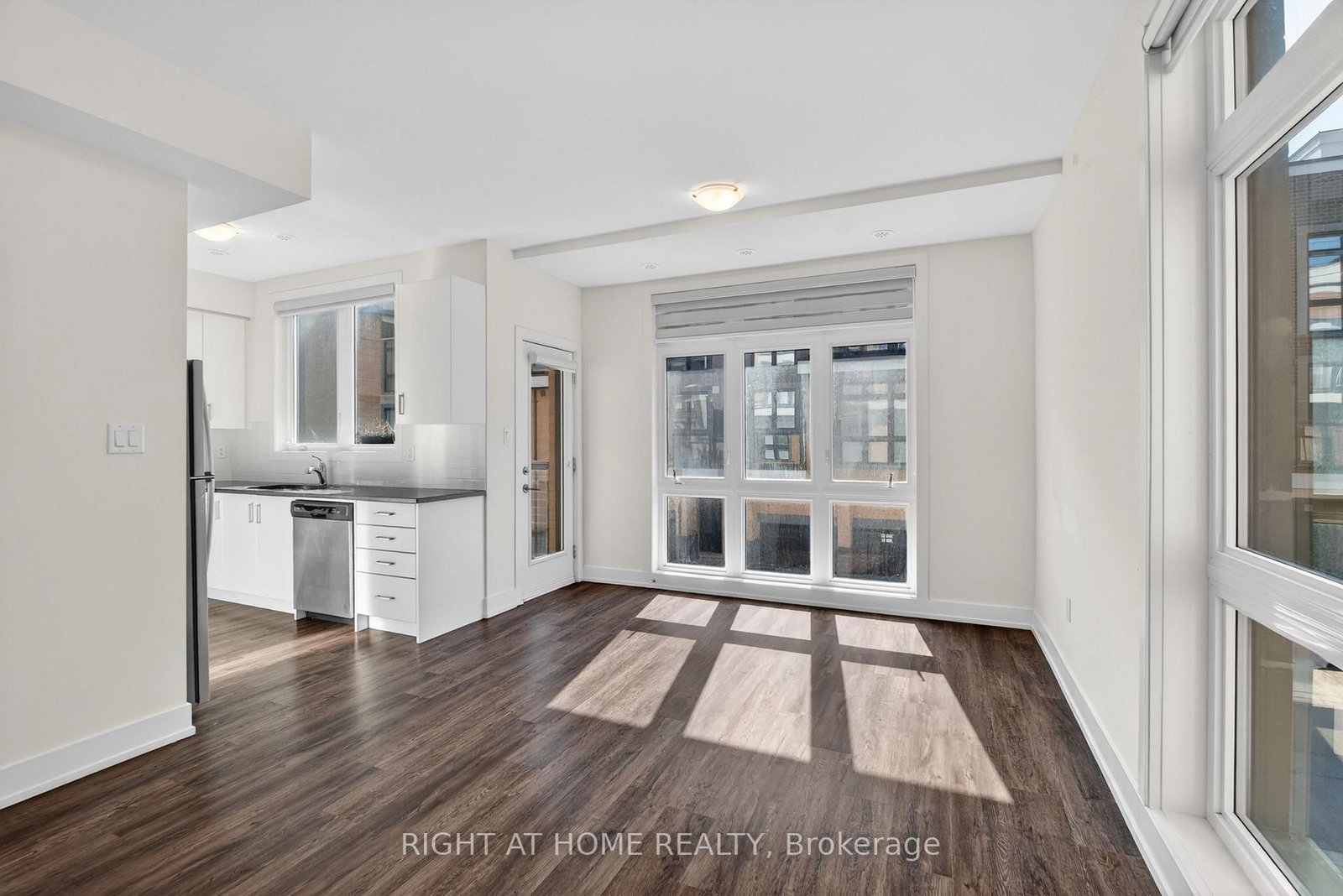 12860 Yonge Street, Unit 1 - Photo 10