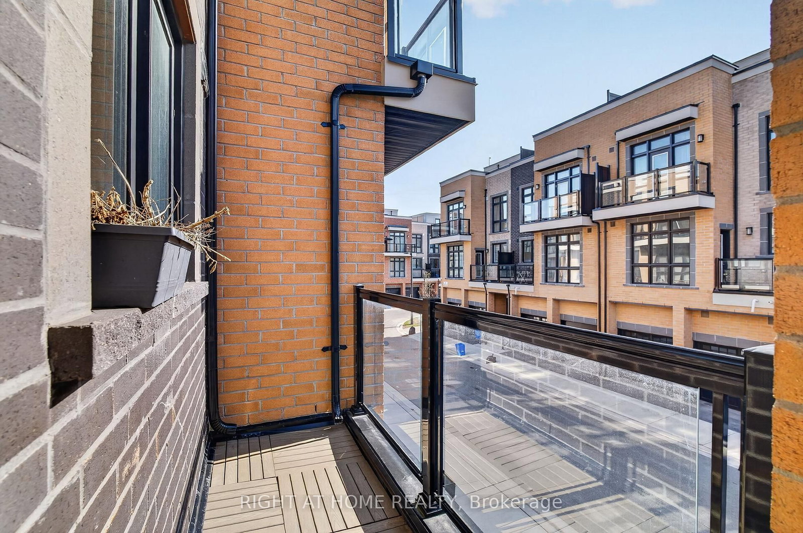 12860 Yonge Street, Unit 1 - Photo 11