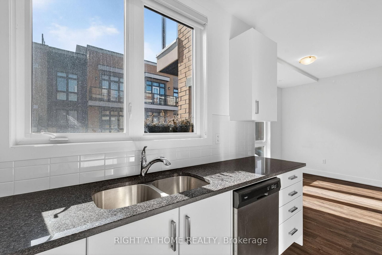 12860 Yonge Street, Unit 1 - Photo 16