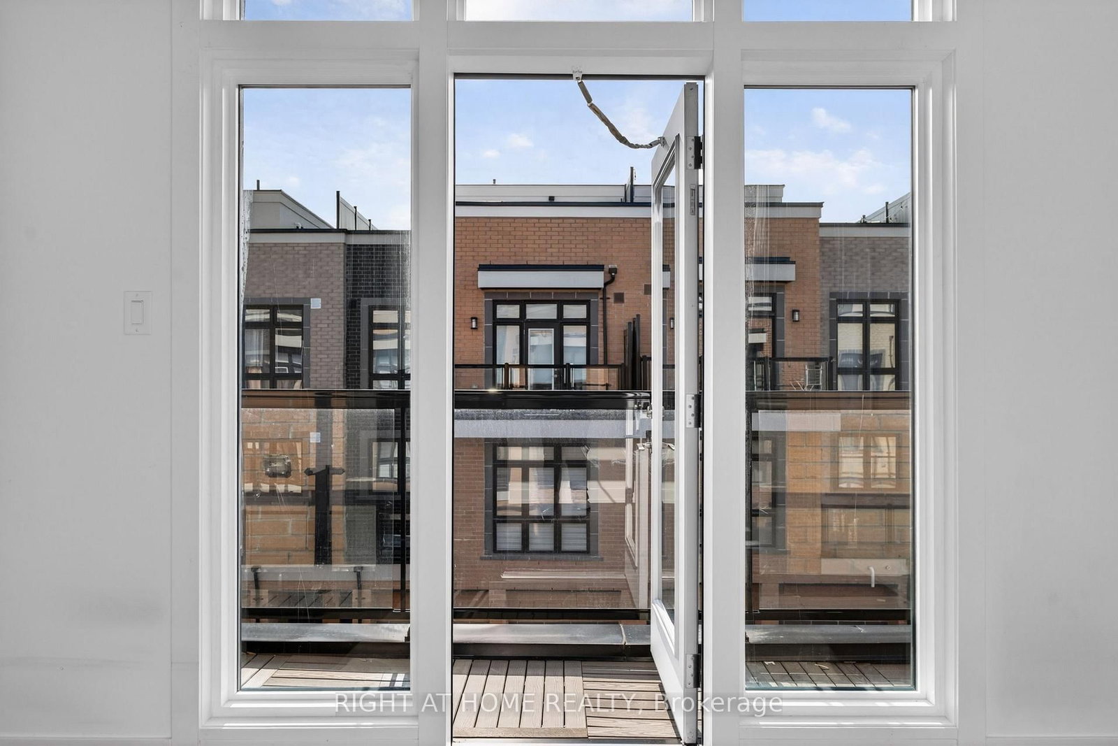 12860 Yonge Street, Unit 1 - Photo 25