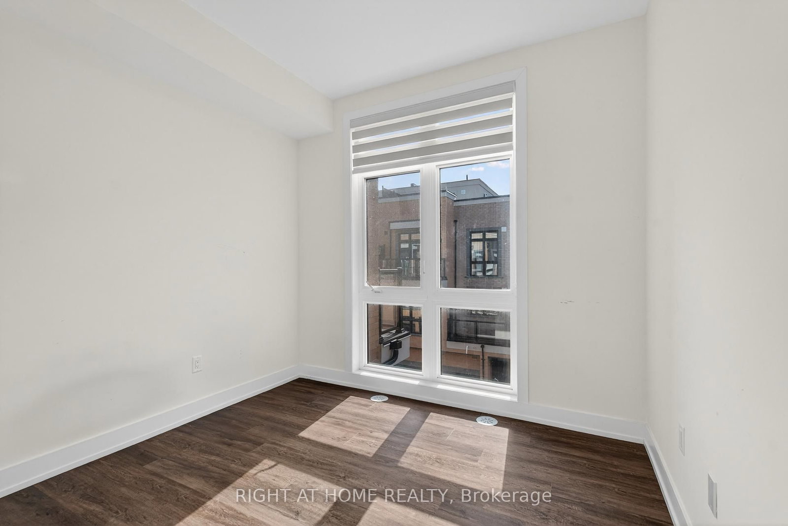 12860 Yonge Street, Unit 1 - Photo 27