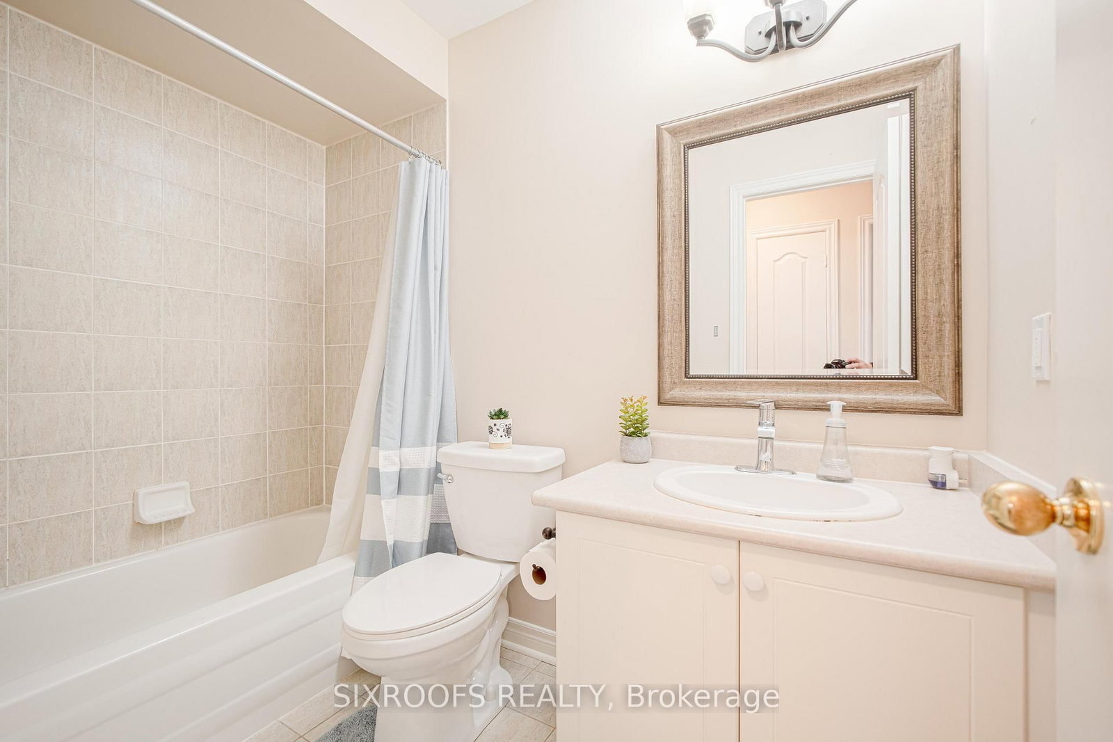 23 San Vito Drive, Unit Upper - Photo 13