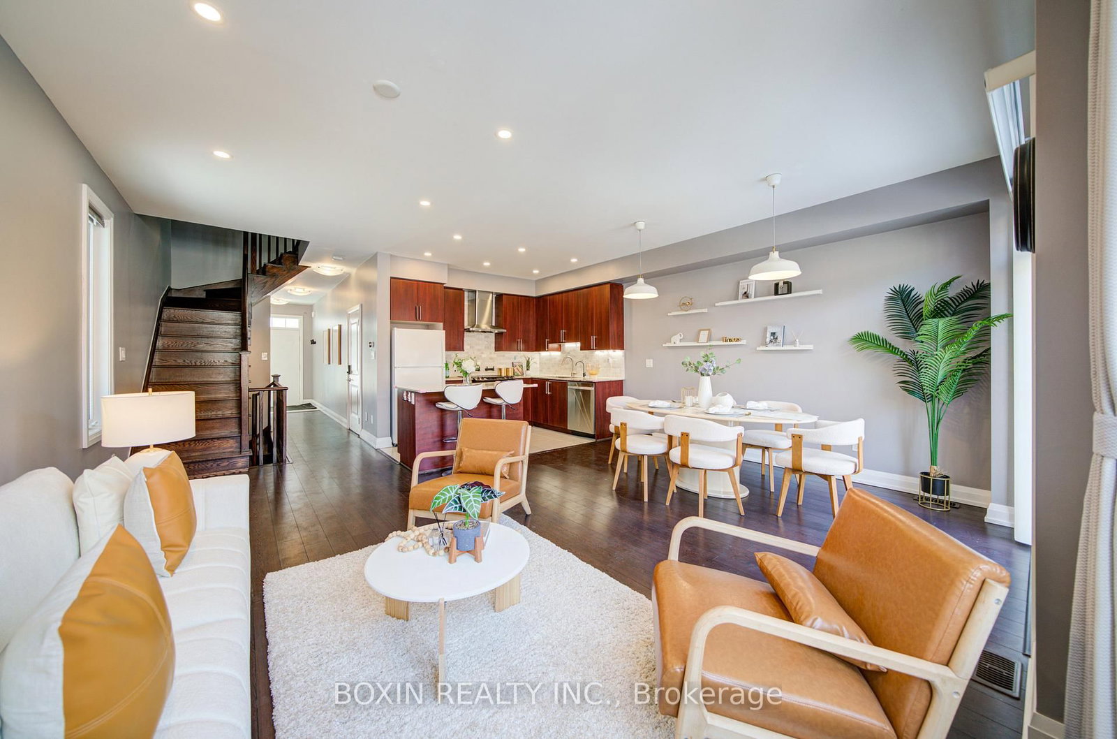 382 Highway 7 E, Unit TH17 - Photo 5