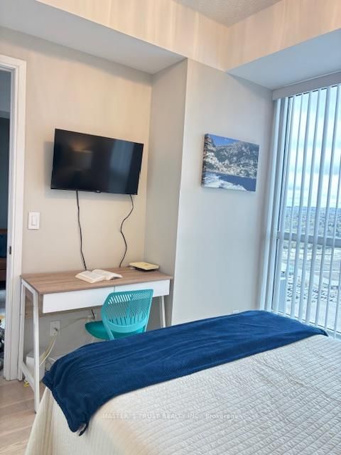9201 Yonge Street, Unit 2212 - Photo 11