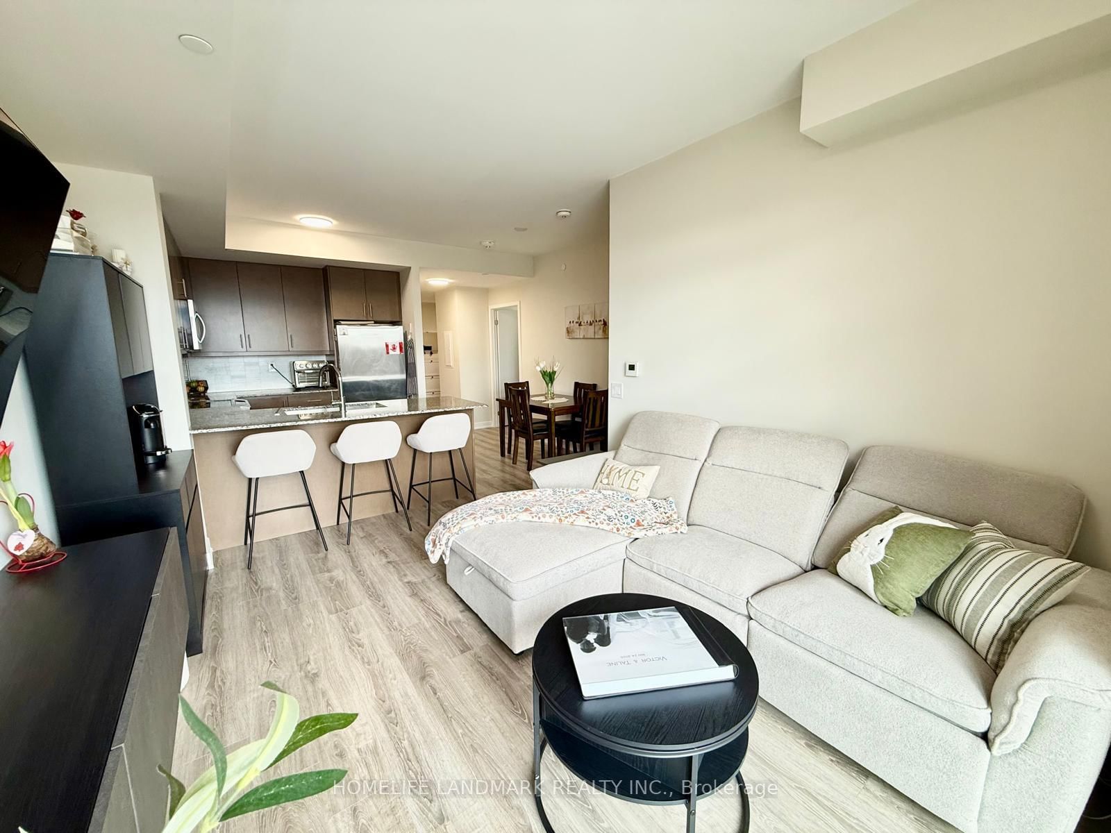 6235 Main Street • #415 • Whitchurch-Stouffville, ON photo 6
