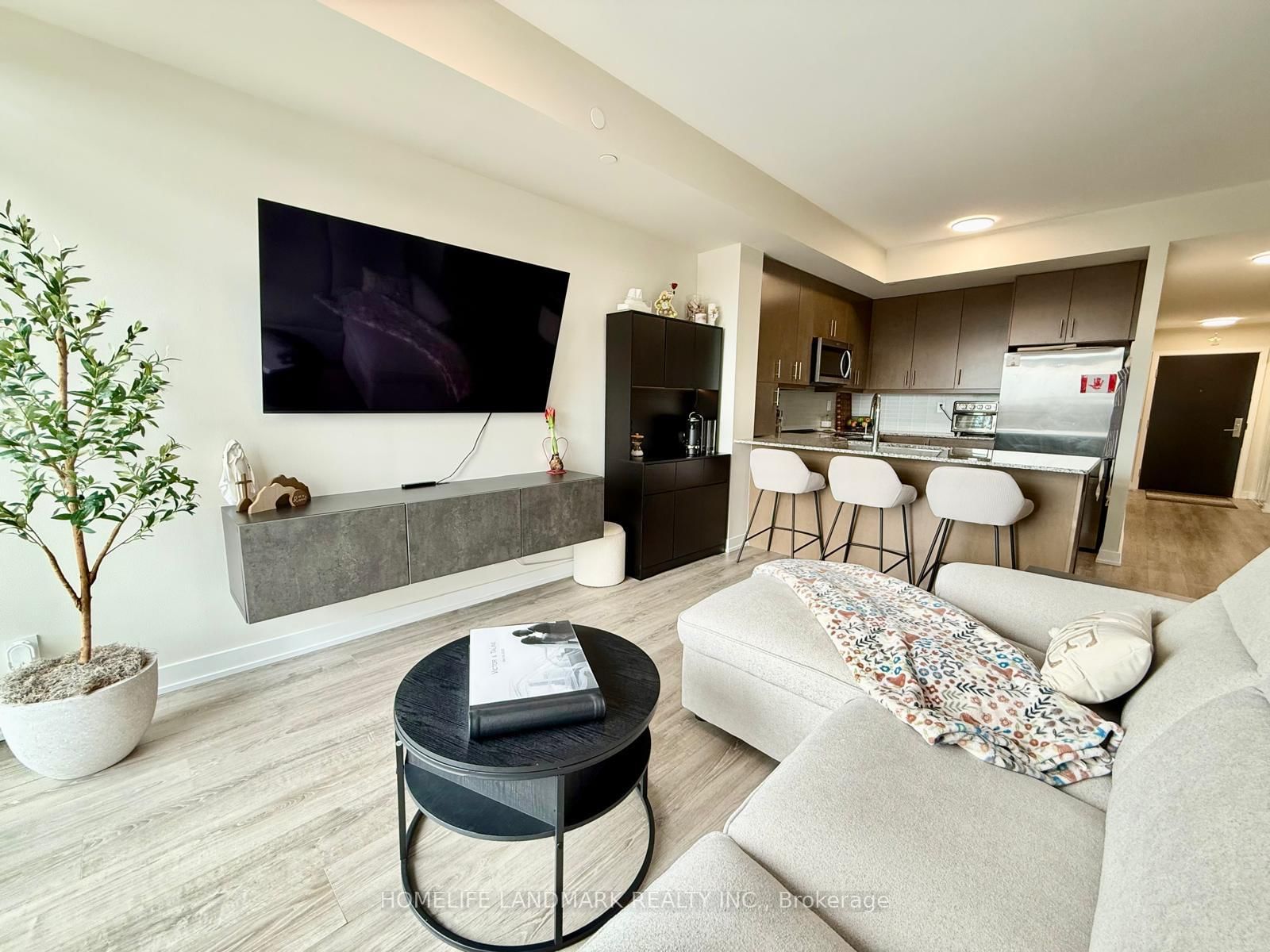 6235 Main Street • #415 • Whitchurch-Stouffville, ON photo 7