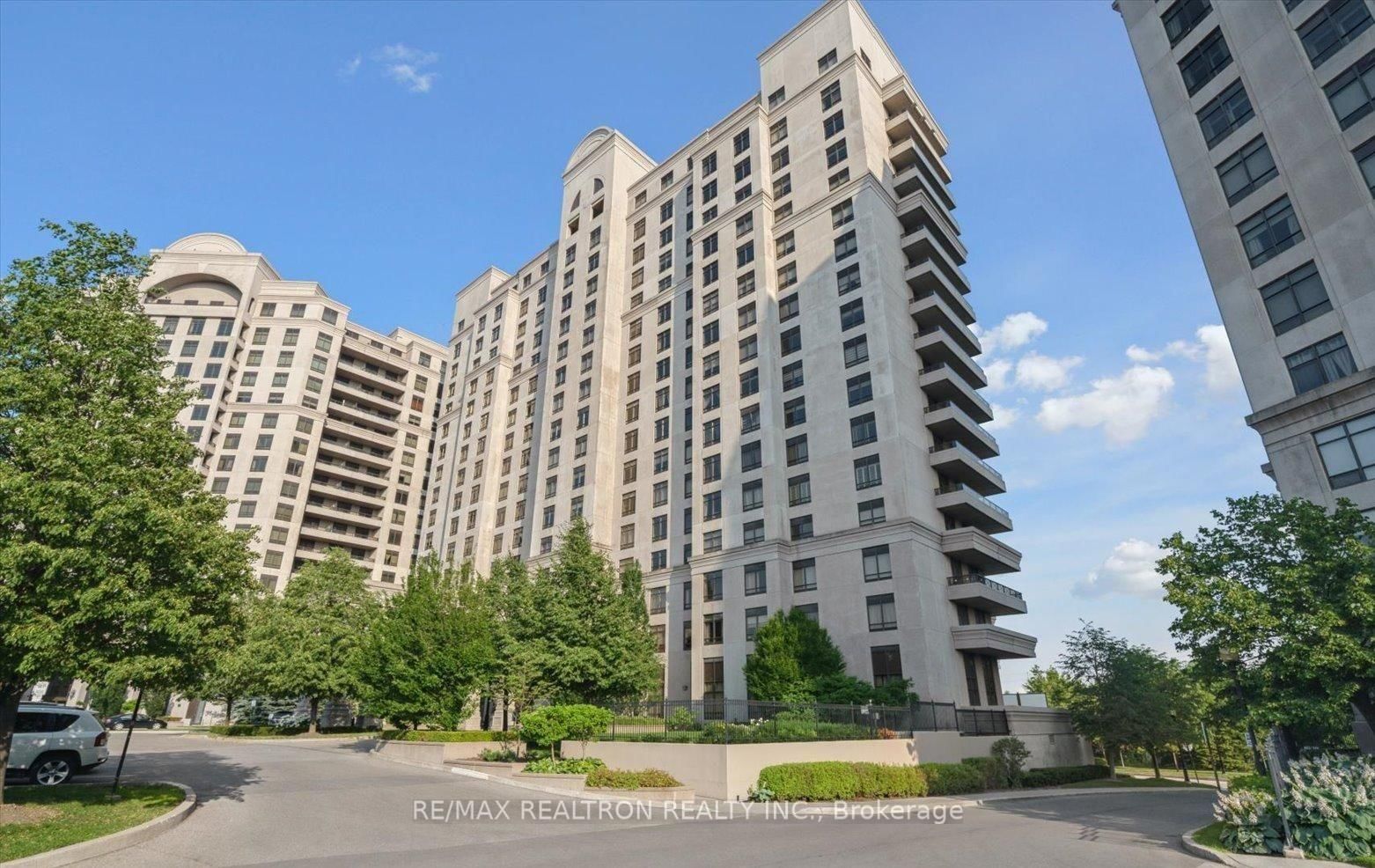 9225 Jane Street, Unit 1606