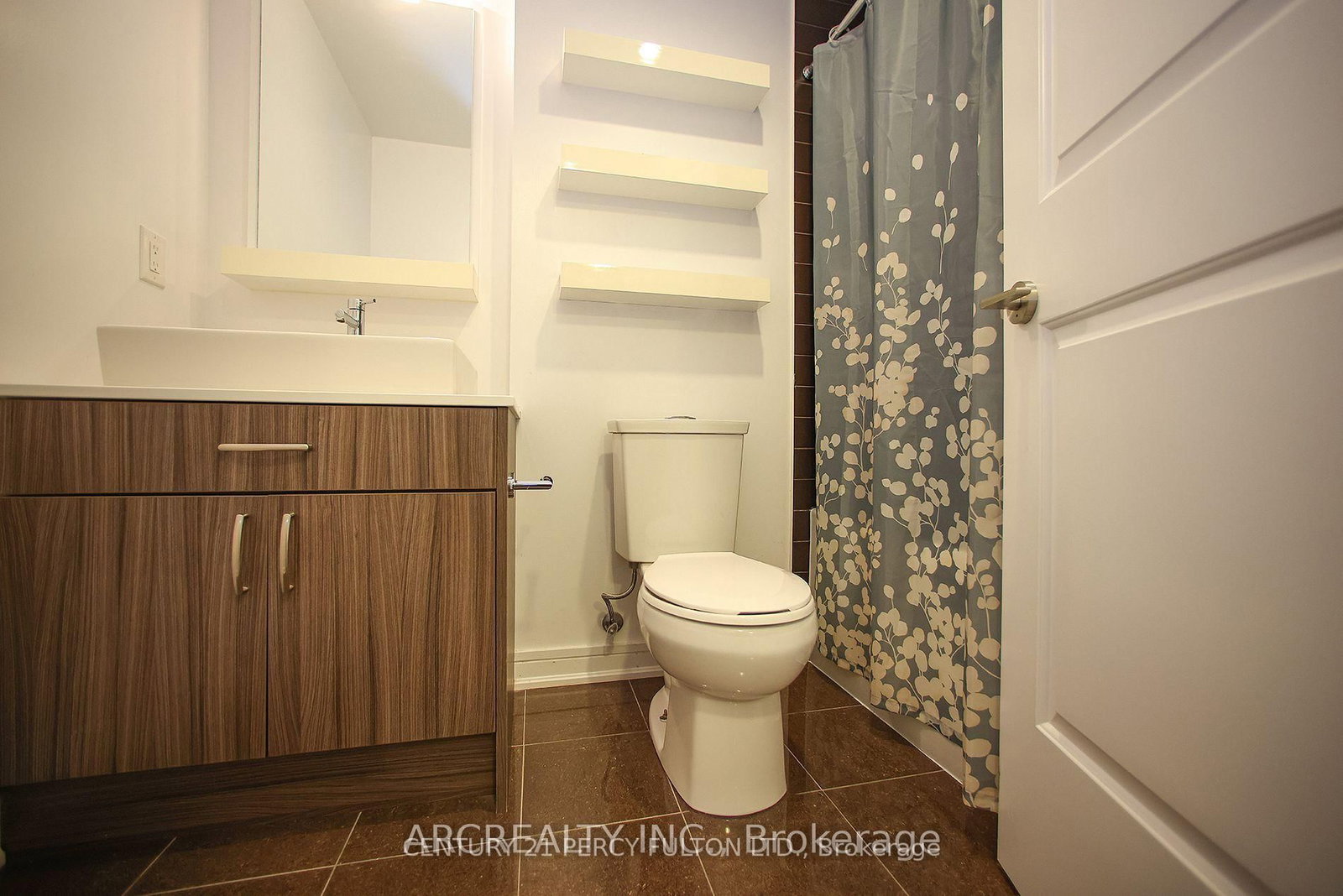 9205 Yonge Street, Unit 512 - Photo 14