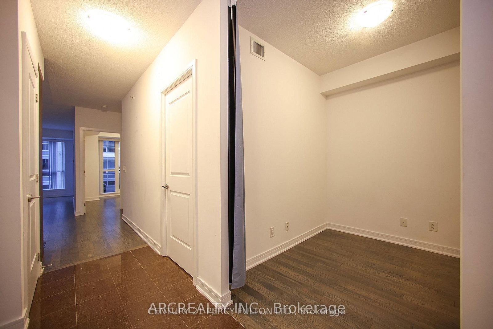 9205 Yonge Street, Unit 512 - Photo 24