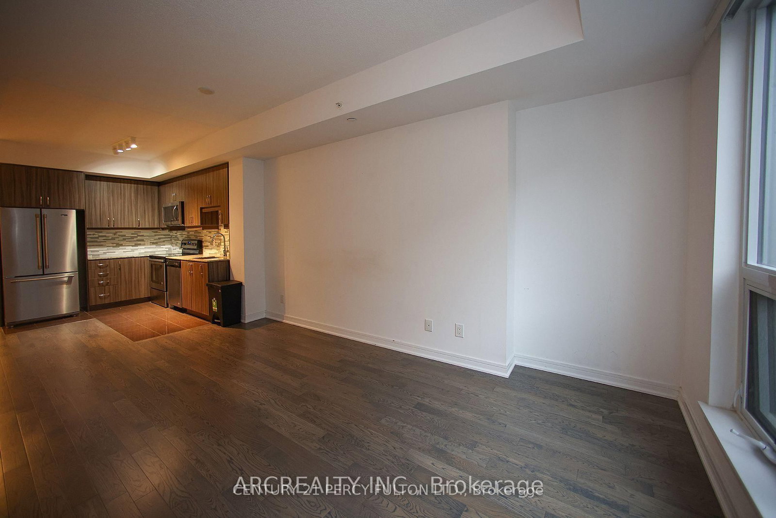 9205 Yonge Street, Unit 512 - Photo 9