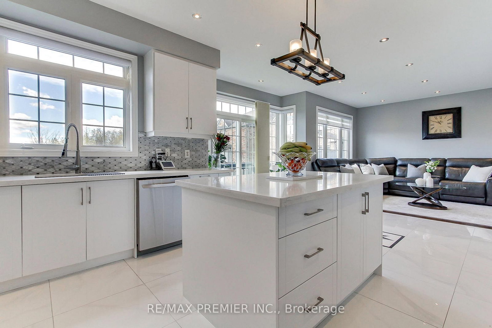 61 Tigertail Crescent • Bradford West Gwillimbury, ON photo 21