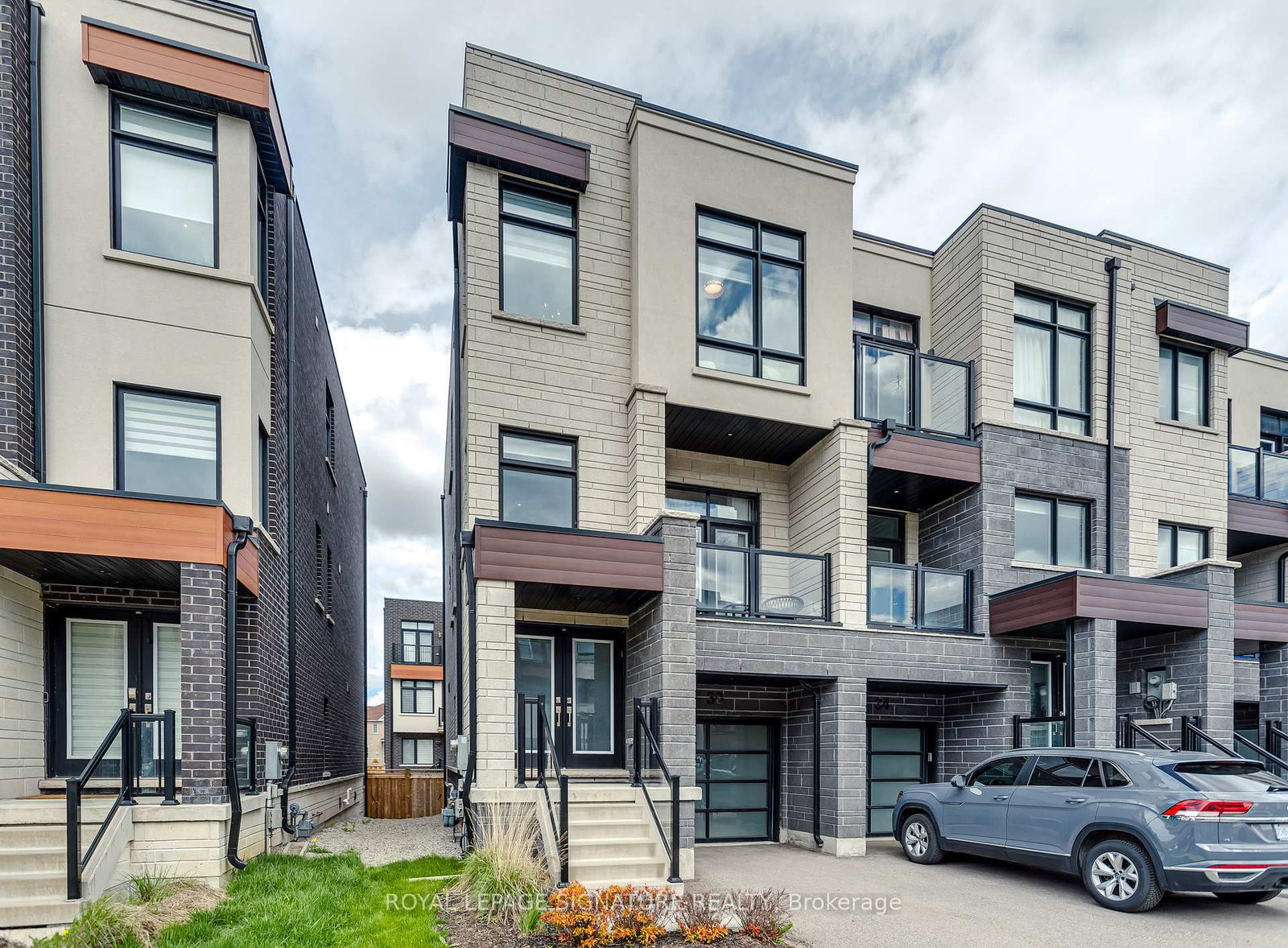 Townhouse for sale at 30 Golden Trail, Vaughan, Ontario, L6A 5A1 - Patterson - MLS: N13121412