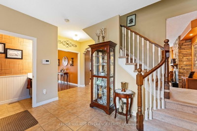 87 Armeda Clow Crescent — photo 6