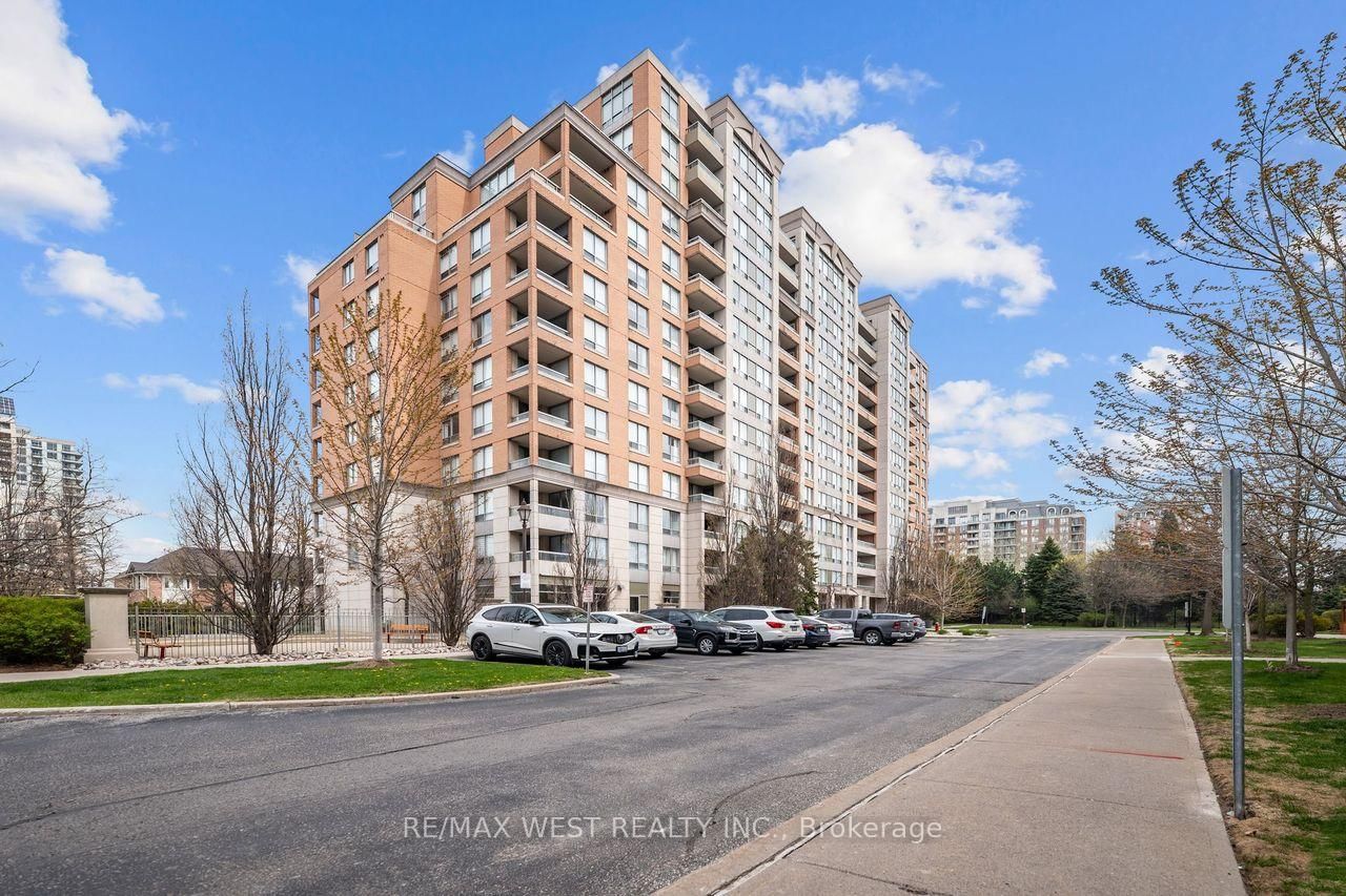 29 Northern Hts Drive, Unit 501