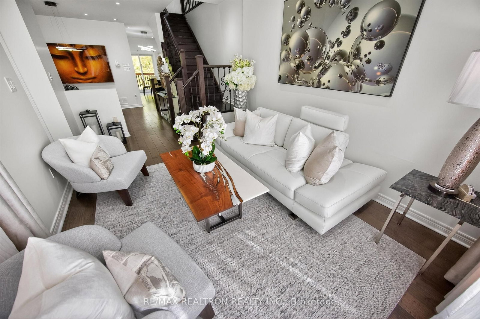 5 Yvonne Place - Photo 14