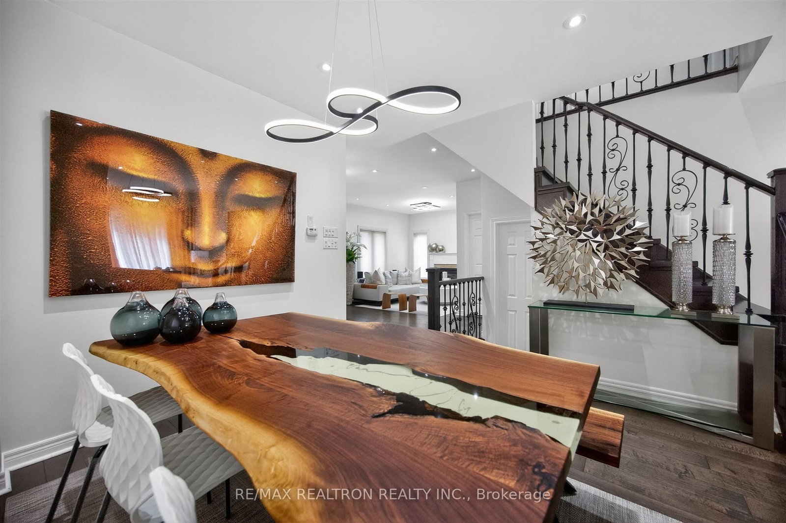 5 Yvonne Place - Photo 16