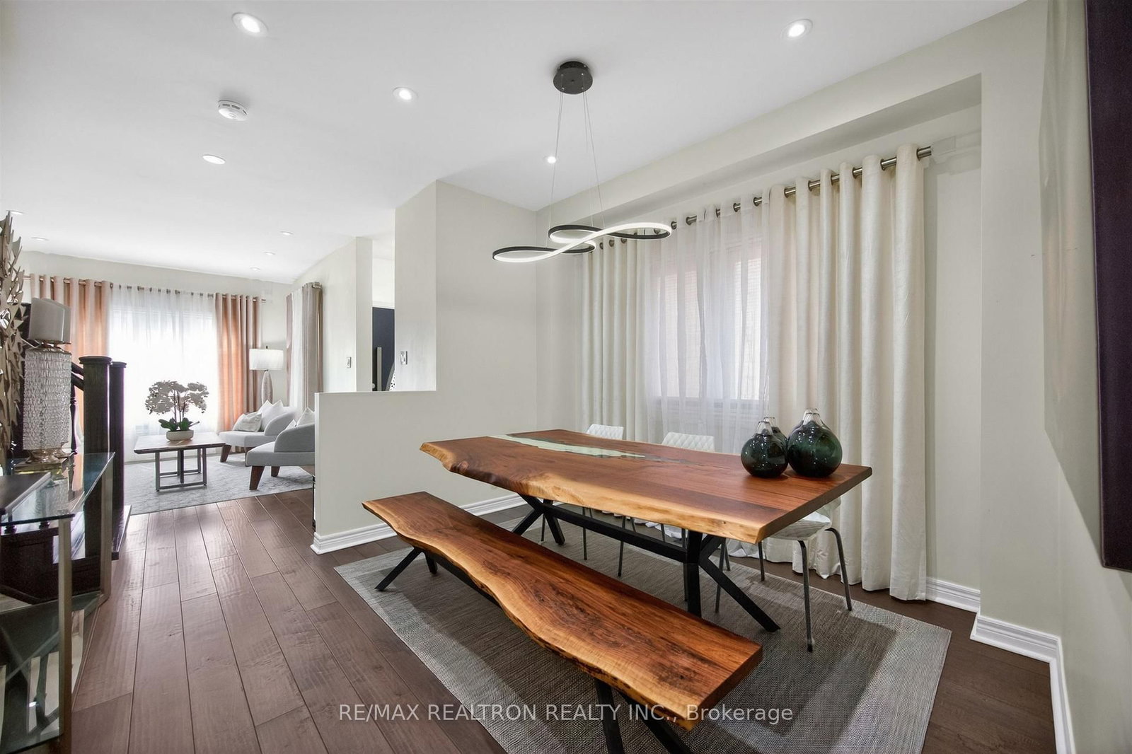 5 Yvonne Place - Photo 17