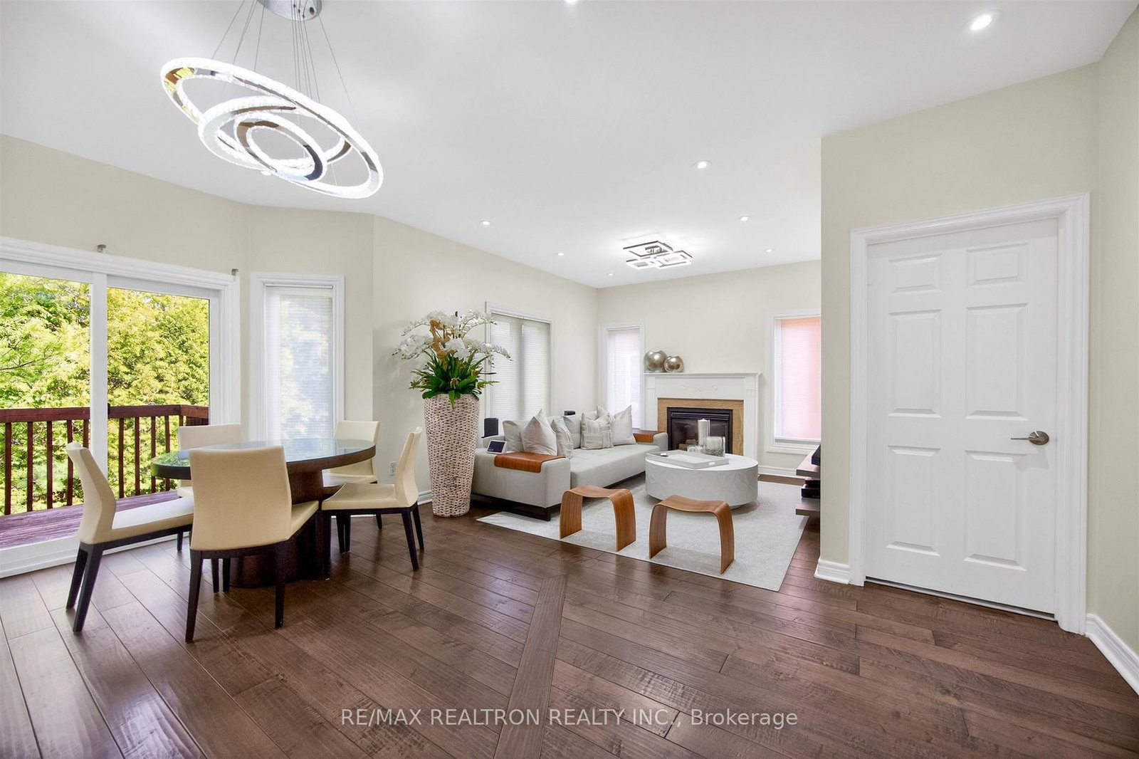 5 Yvonne Place - Photo 18
