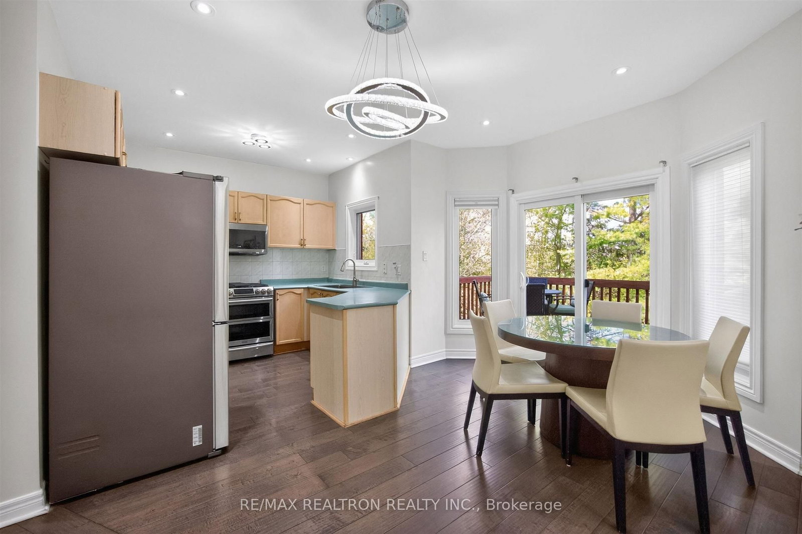5 Yvonne Place - Photo 19