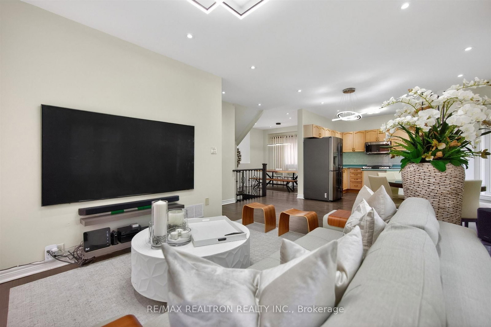 5 Yvonne Place - Photo 26
