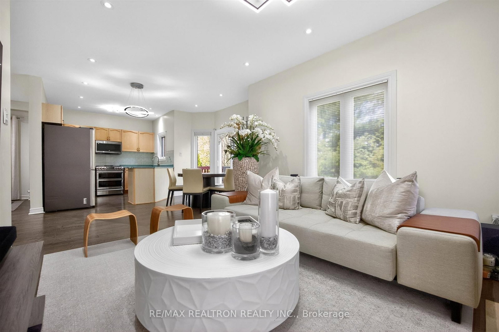 5 Yvonne Place - Photo 27
