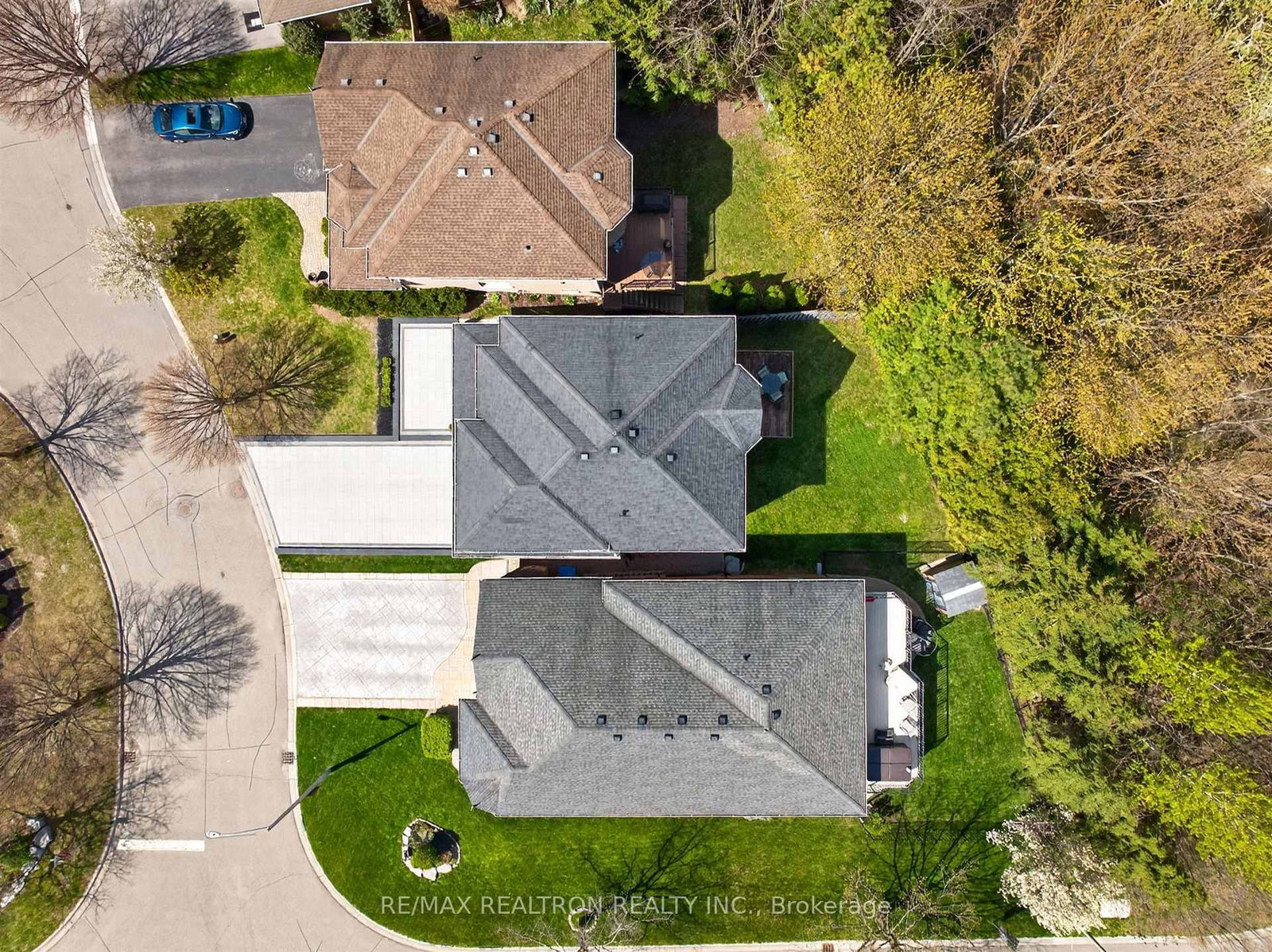 5 Yvonne Place - Photo 5