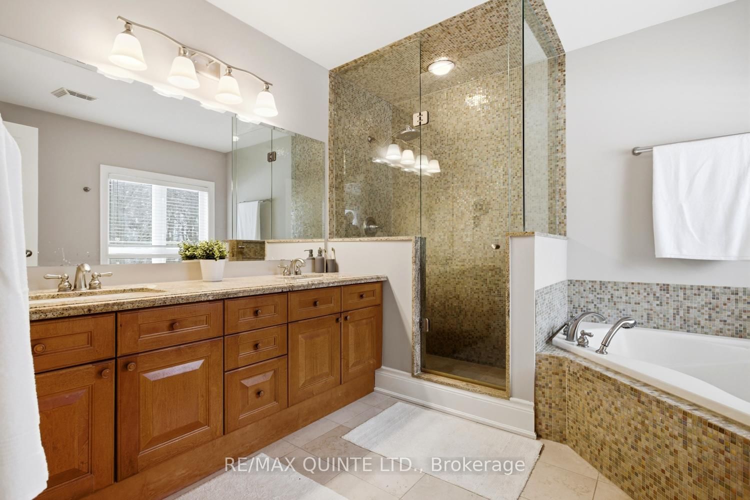 2 Treeview Avenue • Whitchurch-Stouffville, ON photo 21