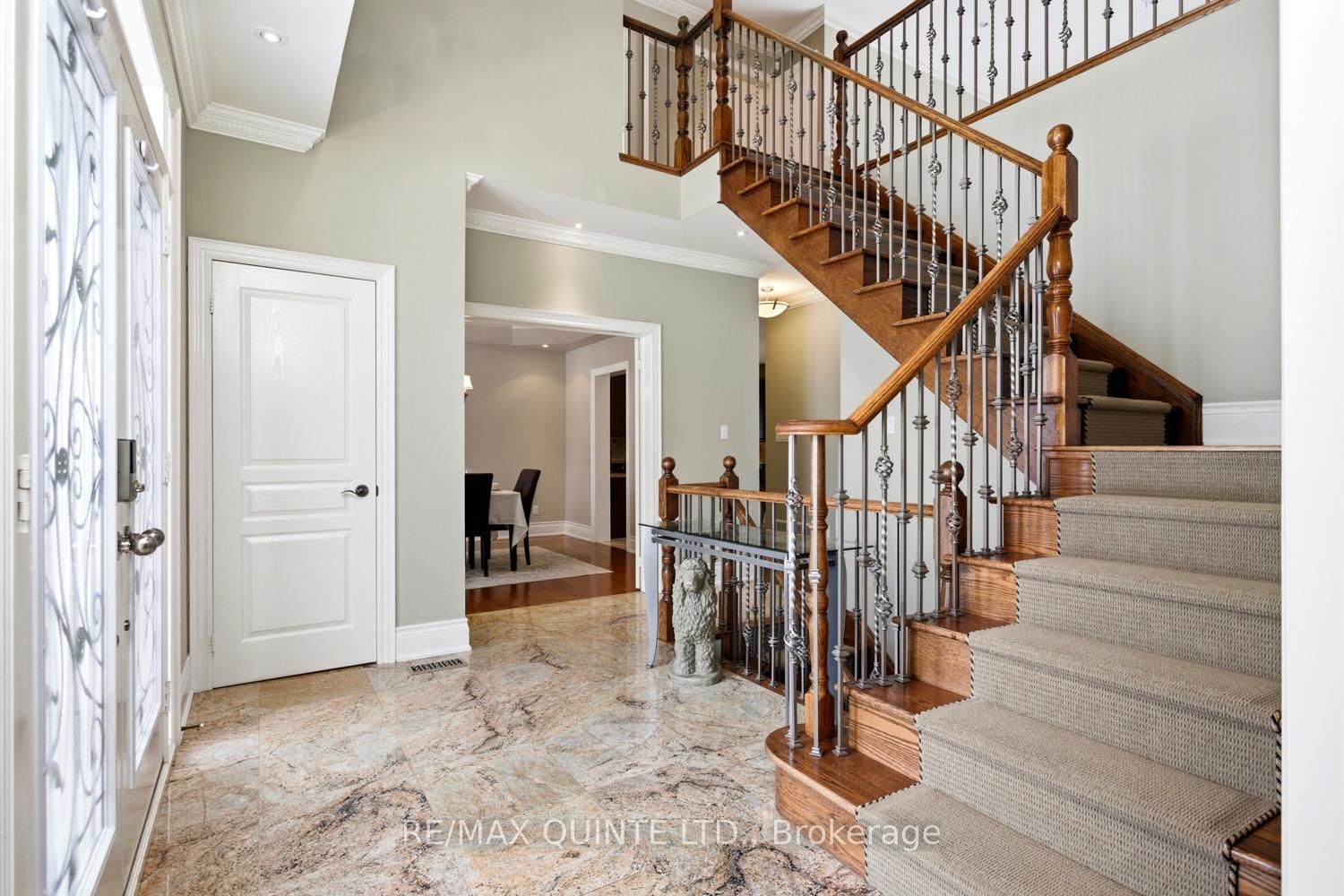 2 Treeview Avenue • Whitchurch-Stouffville, ON photo 4