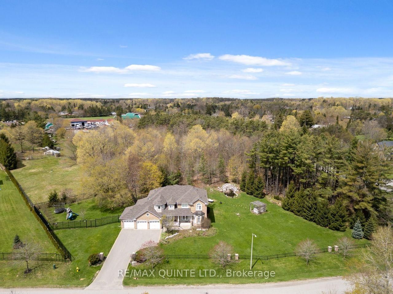 2 Treeview Avenue • Whitchurch-Stouffville, ON photo 48