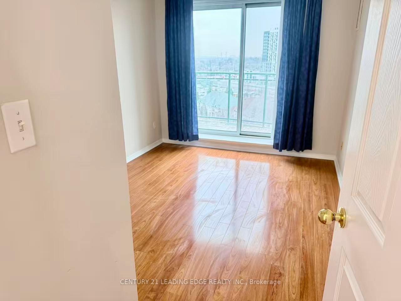 51 Baffin Court S, Unit PH15 - Photo 10