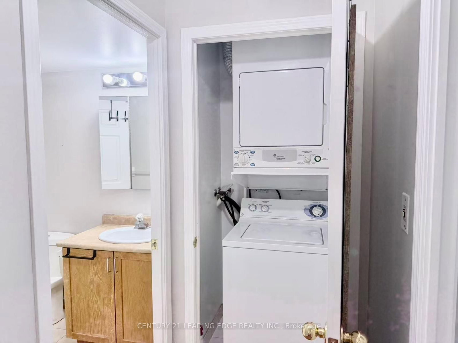 51 Baffin Court S, Unit PH15 - Photo 11