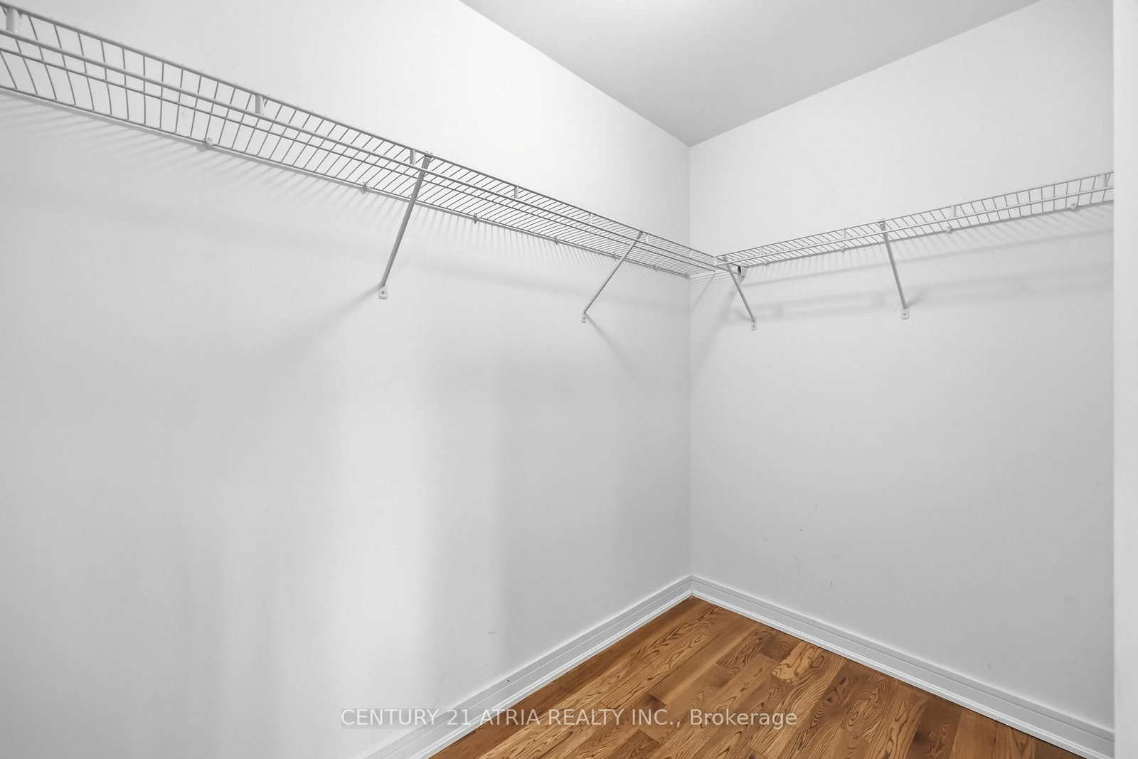 9199 Yonge Street, Unit 518 - Photo 10