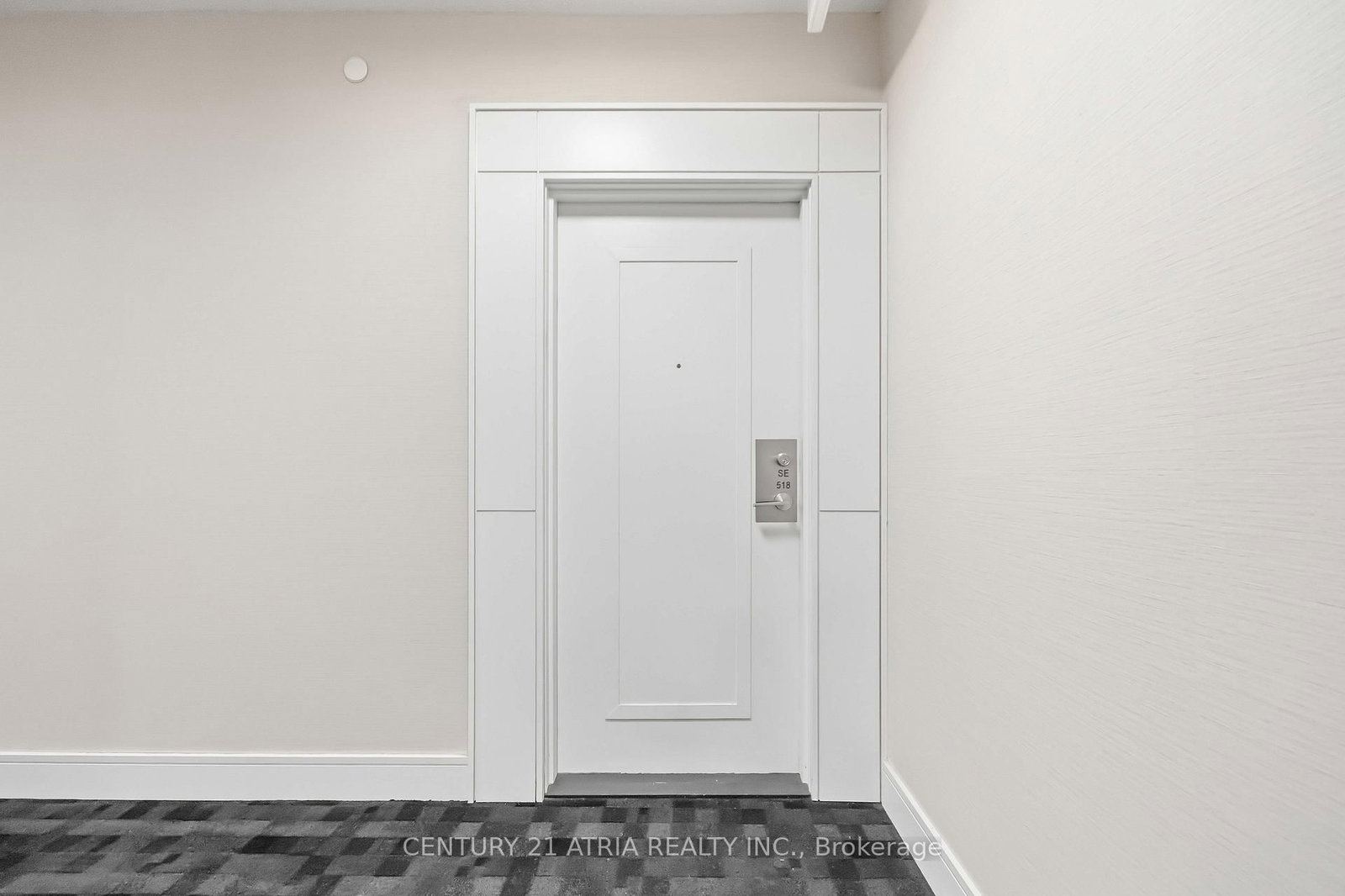 9199 Yonge Street, Unit 518 - Photo 24
