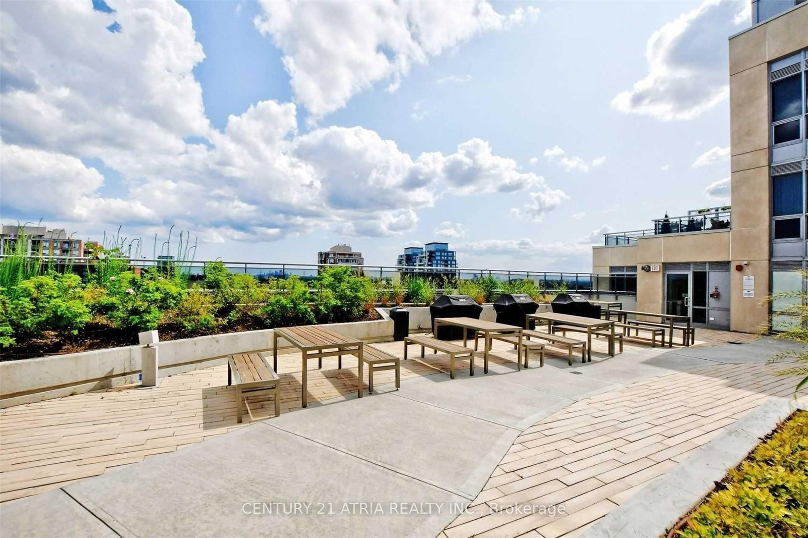 9199 Yonge Street, Unit 518 - Photo 36