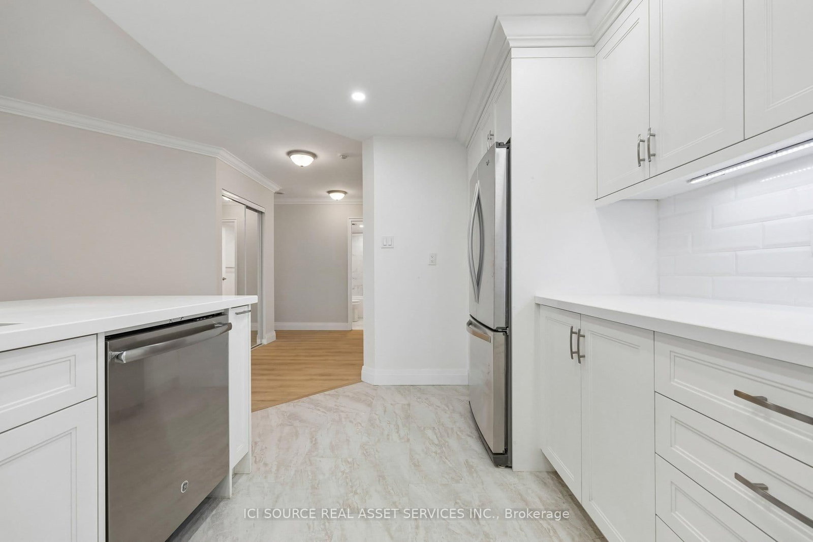 7601 Bathurst Street, Unit 1003 - Photo 16
