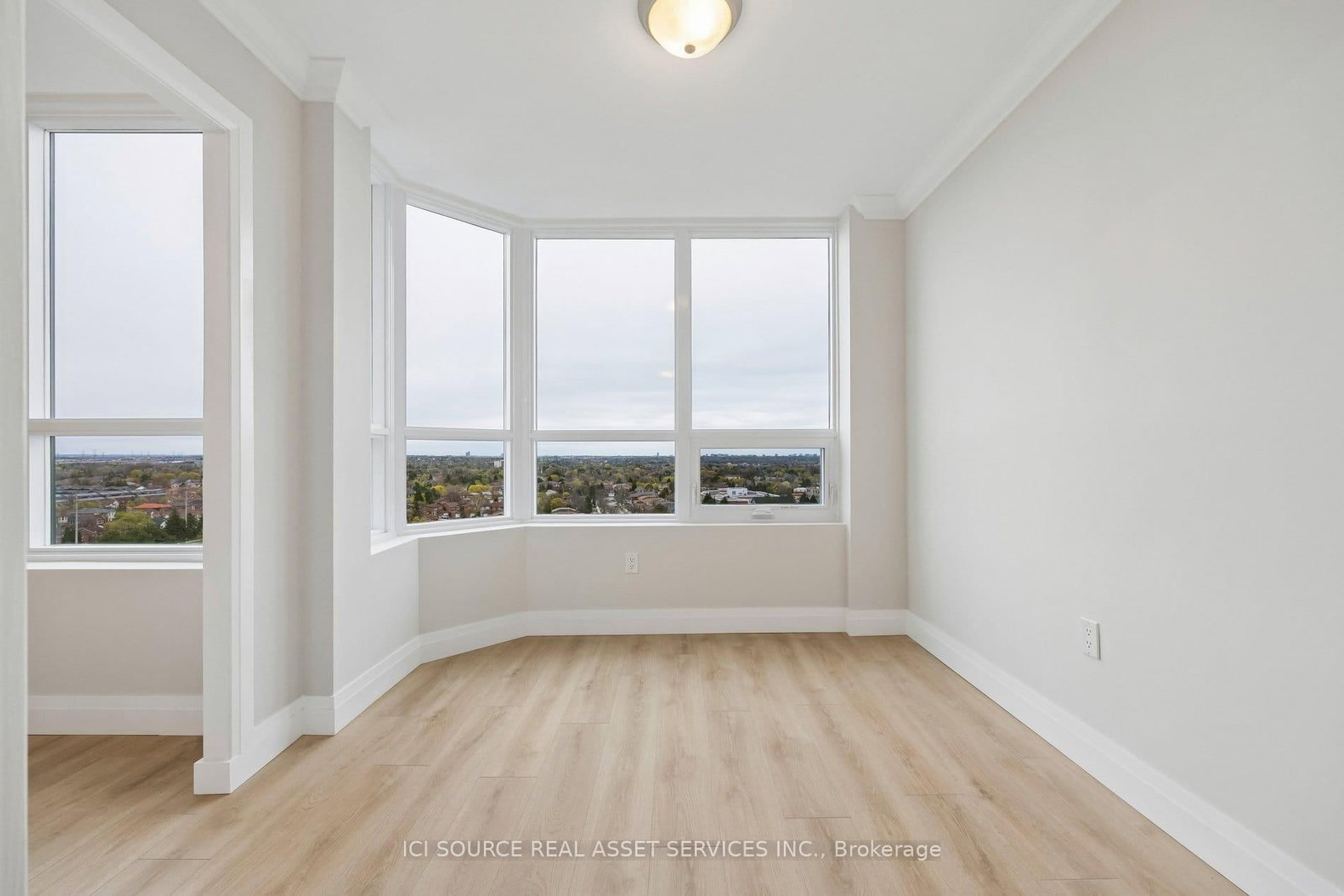 7601 Bathurst Street, Unit 1003 - Photo 18