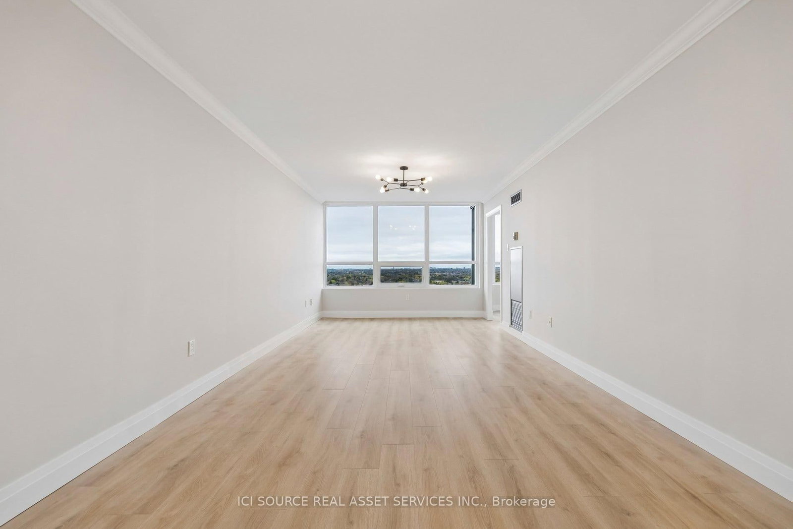 7601 Bathurst Street, Unit 1003 - Photo 9