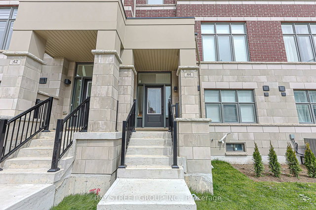 44 Seine Lane