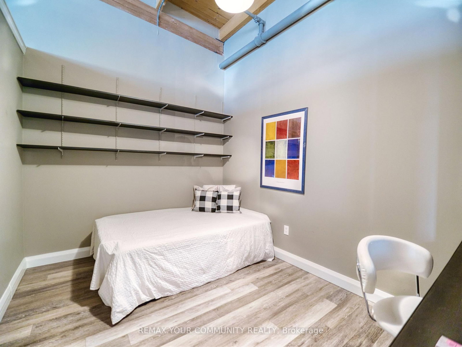 543 Timothy Street, Unit 302 - Photo 16