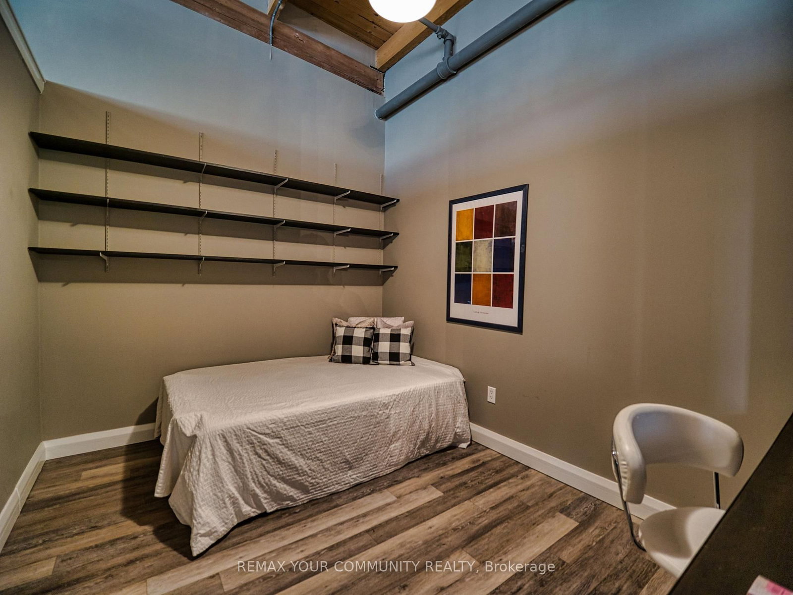 543 Timothy Street, Unit 302 - Photo 20