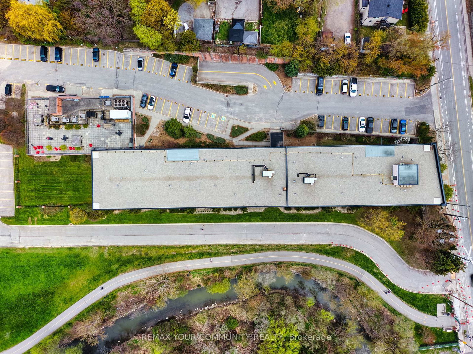 543 Timothy Street, Unit 302 - Photo 5