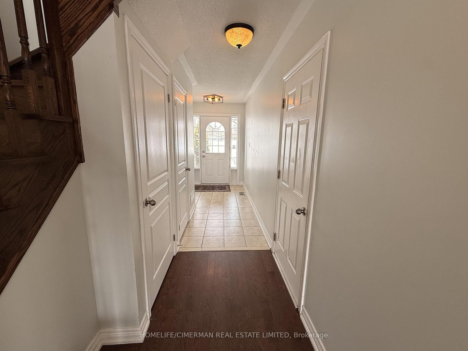 26 Wyndham Circle • Georgina, ON photo 3